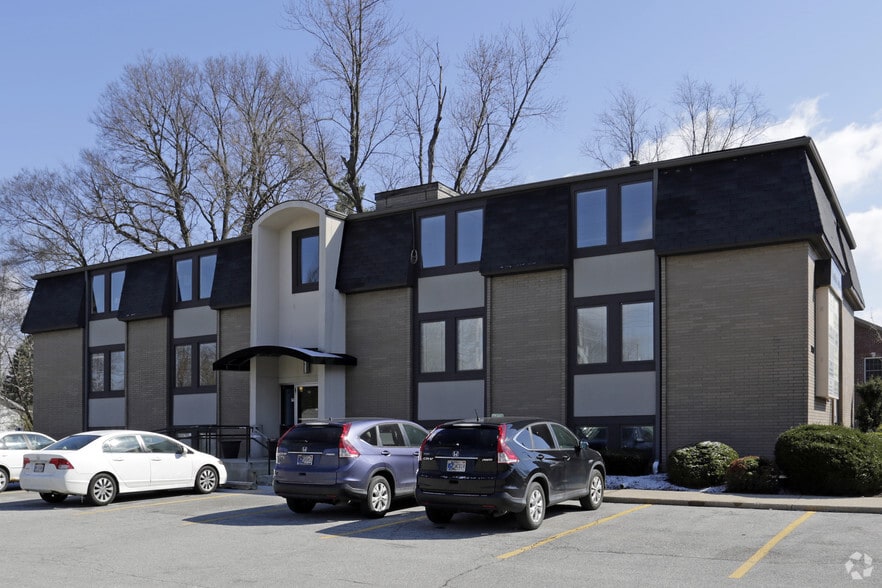 740 E 52nd St, Indianapolis, IN à louer - Photo principale - Image 1 de 10