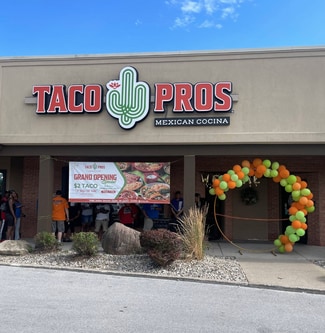 Plus de détails pour 3 Taco Pros Franchises (Leased) No CRE – Commerce de détail à vendre