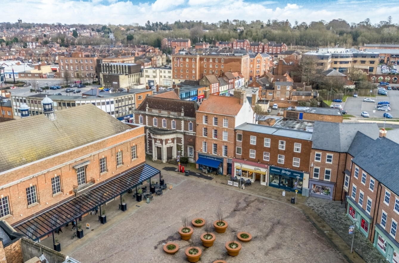 23-27 Market Pl, Gainsborough for lease Building Photo- Image 1 of 3