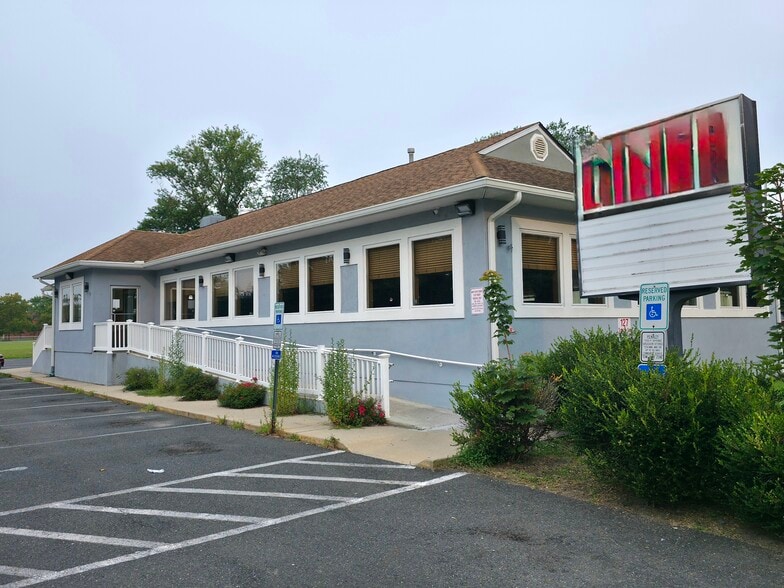 127 Trenton Rd, Browns Mills, NJ for lease - Building Photo - Image 1 of 5