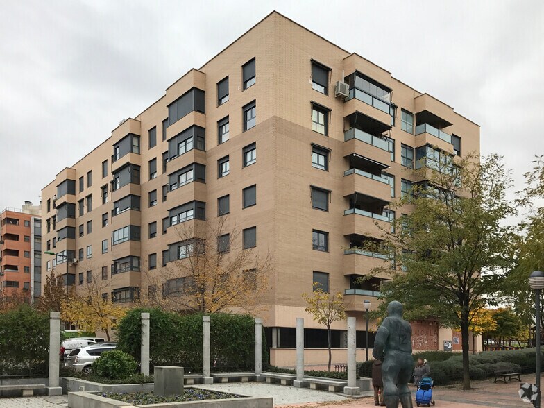 Plaza del Mar Caspio, 1, Coslada, Madrid à vendre - Photo principale - Image 1 de 1