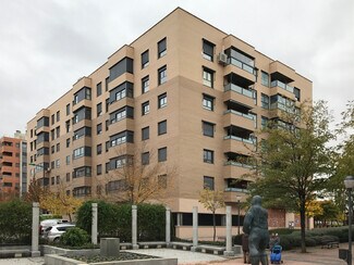 Plus de détails pour Plaza del Mar Caspio, 1, Coslada - Multi-résidentiel à vendre