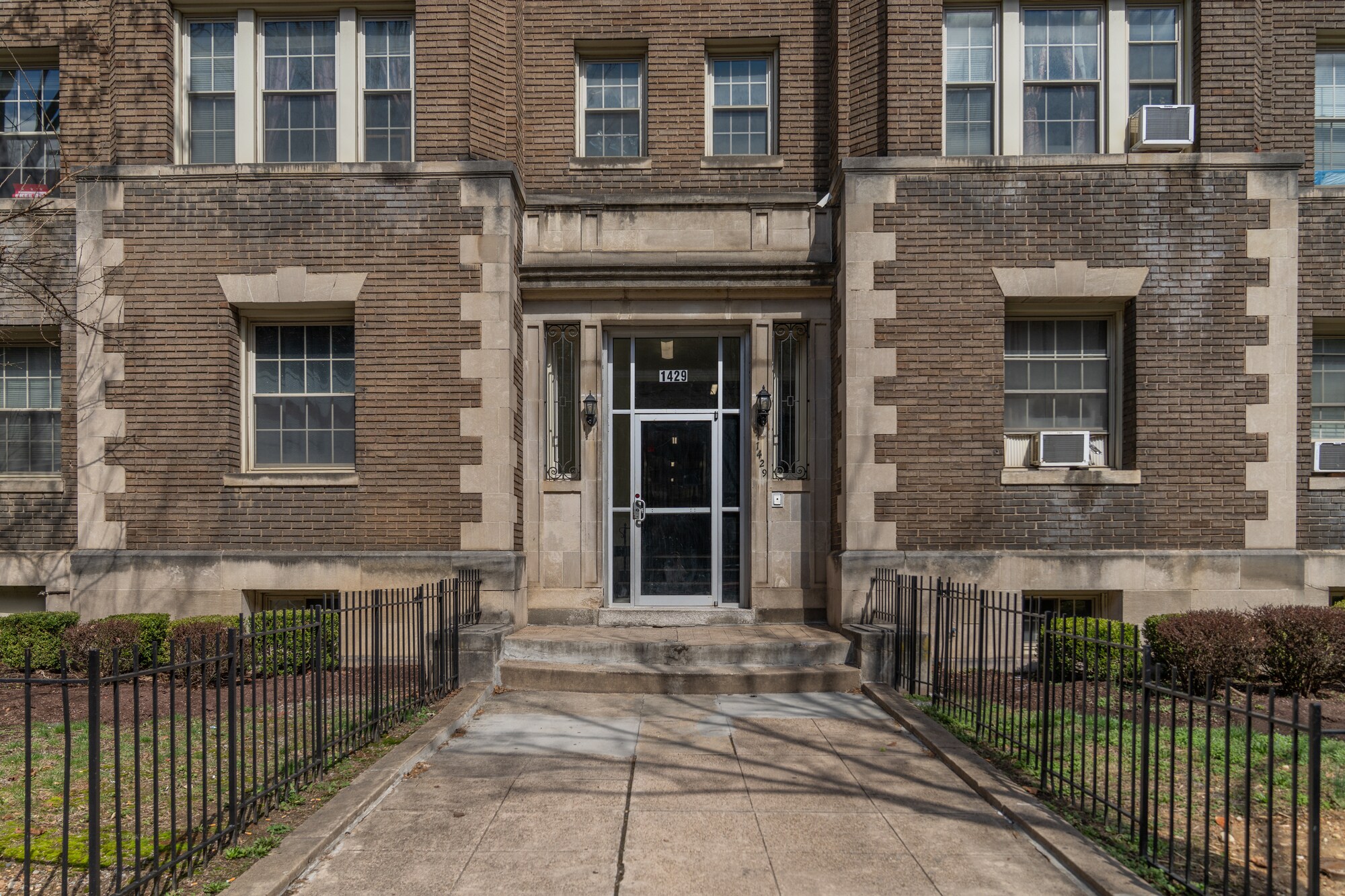 1429 Columbia Rd NW, Washington, DC à vendre Photo principale- Image 1 de 10