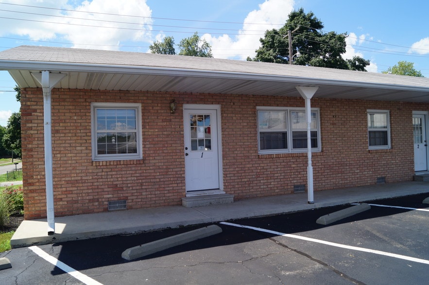 2810 W Ethel Ave, Muncie, IN for lease - Building Photo - Image 2 of 8