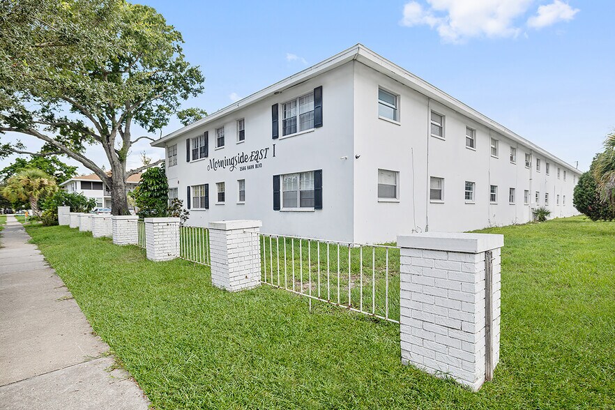 2566 Harn BLVD, Clearwater, FL for sale - Primary Photo - Image 1 of 20