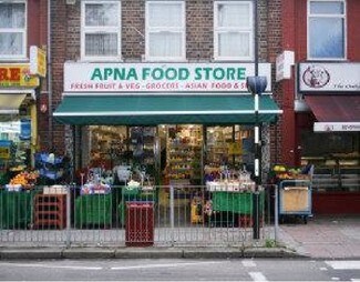 Plus de détails pour 337 Vicarage Farm Rd, Hounslow - Industriel à louer