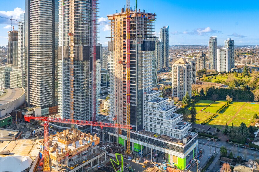 4567 Lougheed, Burnaby, BC for lease - Primary Photo - Image 1 of 1
