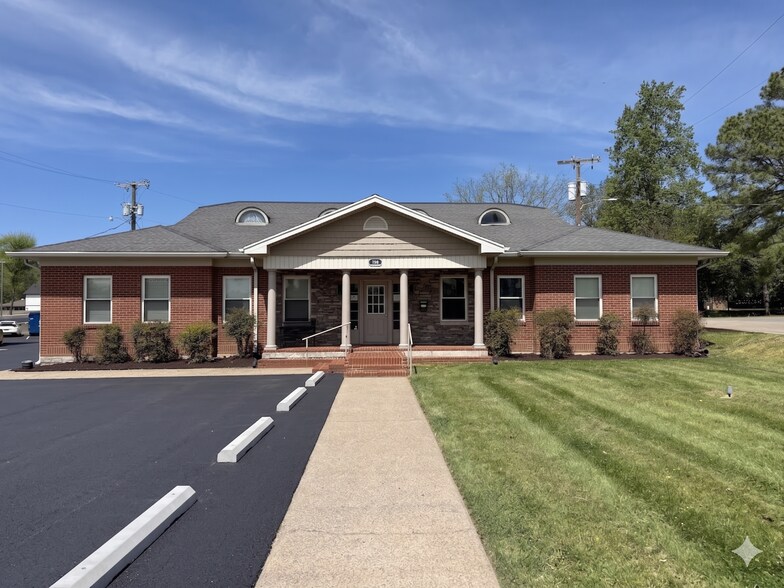 316 E Main St, Gallatin, TN à louer - Photo du bâtiment - Image 1 de 3