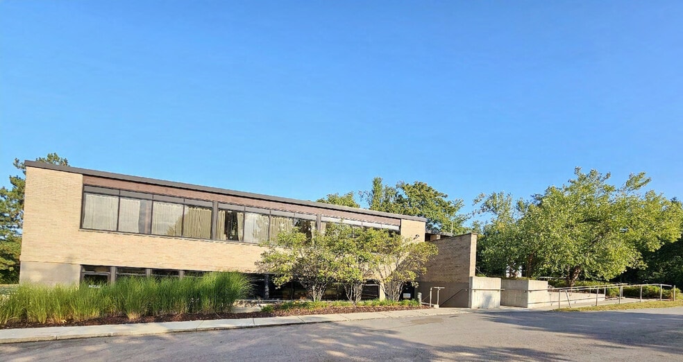 2300 Washtenaw Ave, Ann Arbor, MI for lease - Building Photo - Image 1 of 15