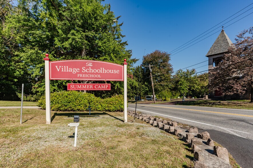 1465 Limekiln Pike, Dresher, PA à vendre - Photo du bâtiment - Image 2 de 7