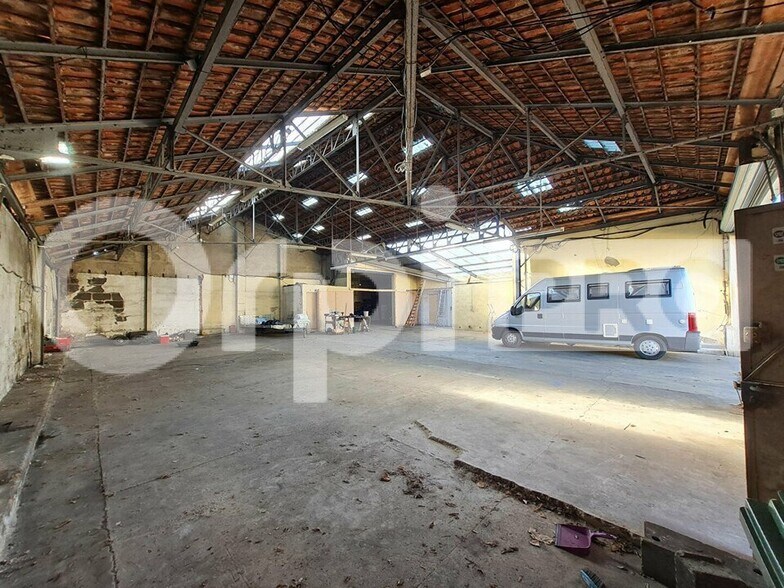 Flex in VILLENAVE-D'ORNON for sale - Interior Photo - Image 2 of 3