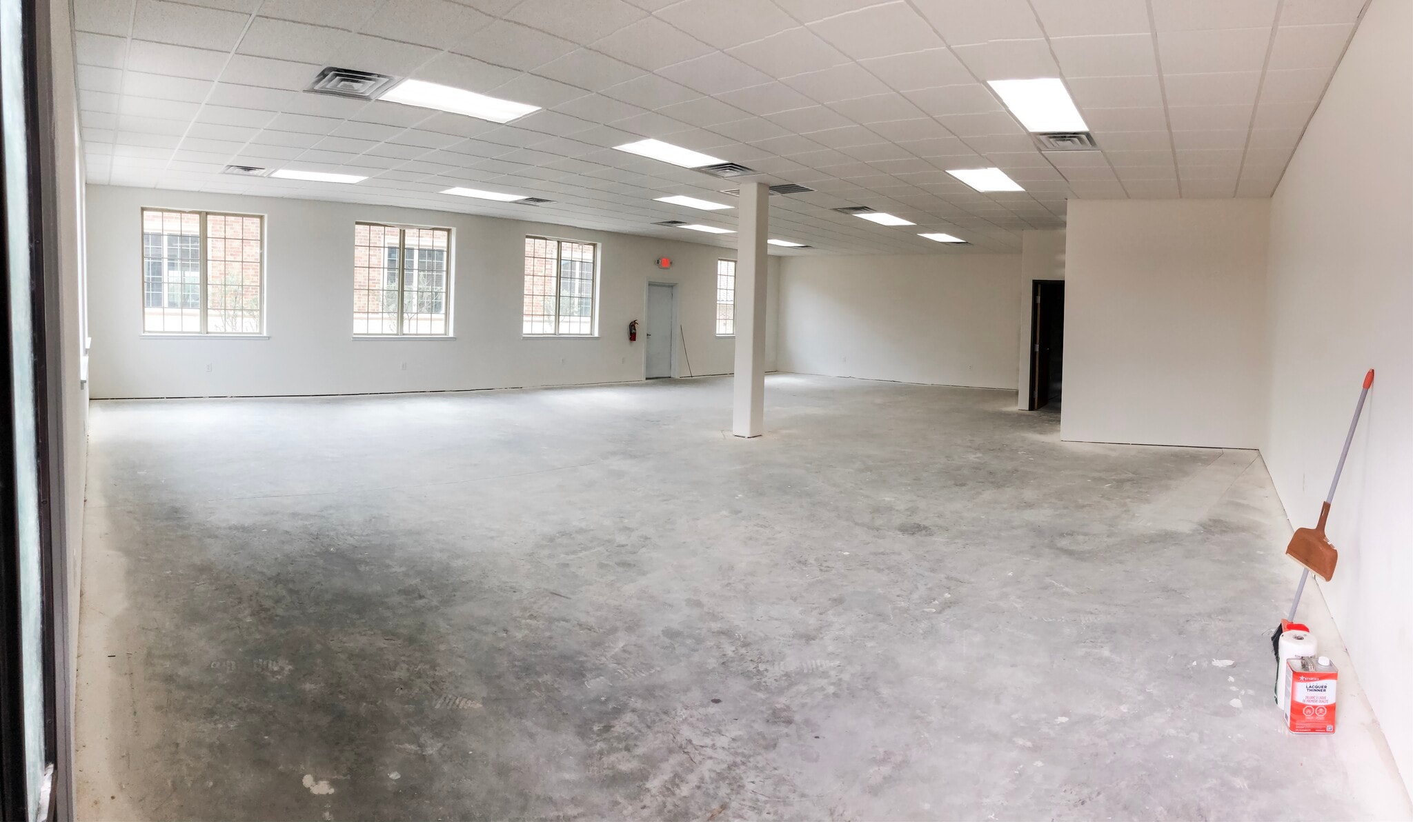 975 W Exchange Pky, Allen, TX for lease Interior Photo- Image 1 of 10