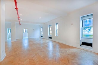 57 W 57th St, New York, NY for lease Building Photo- Image 1 of 4