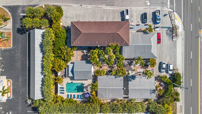 Plus de détails pour 4330 Bonita Beach Rd, Bonita Springs, FL - Services hôteliers à vendre