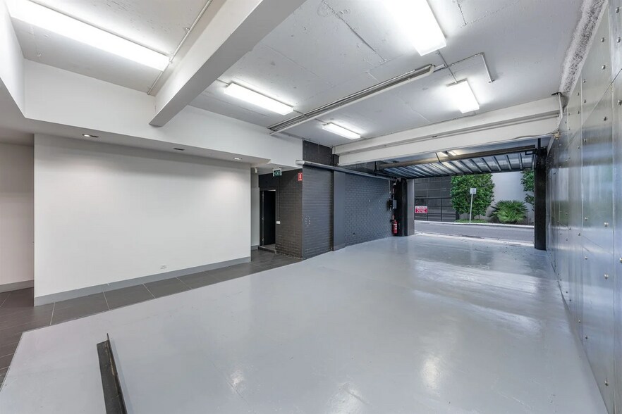 21 Newton St, Cremorne for sale - Interior Photo - Image 1 of 6