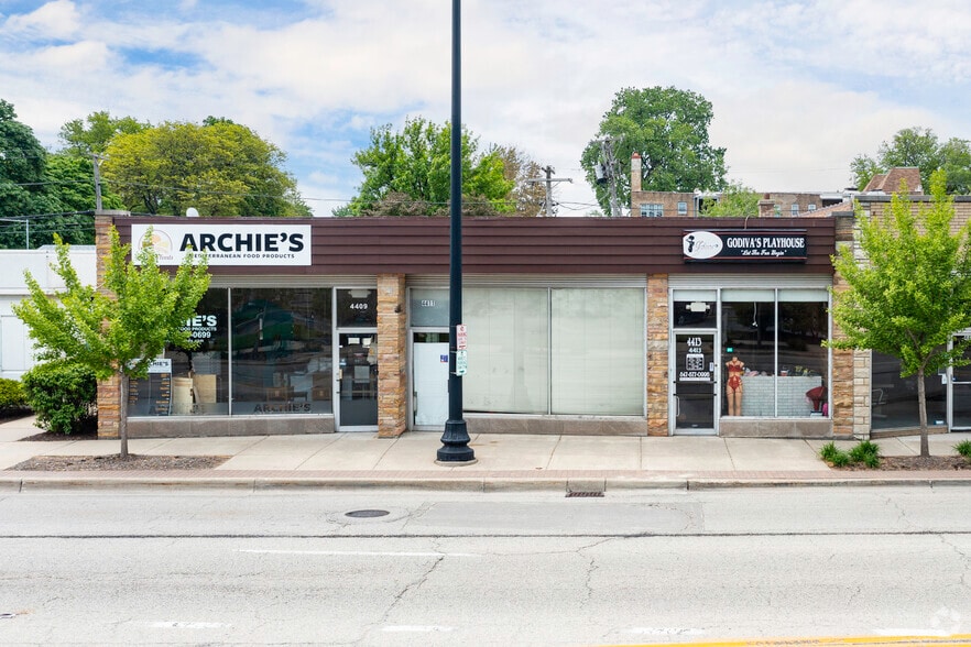 4409-4413 Oakton St, Skokie, IL à louer - Photo du bâtiment - Image 2 de 4