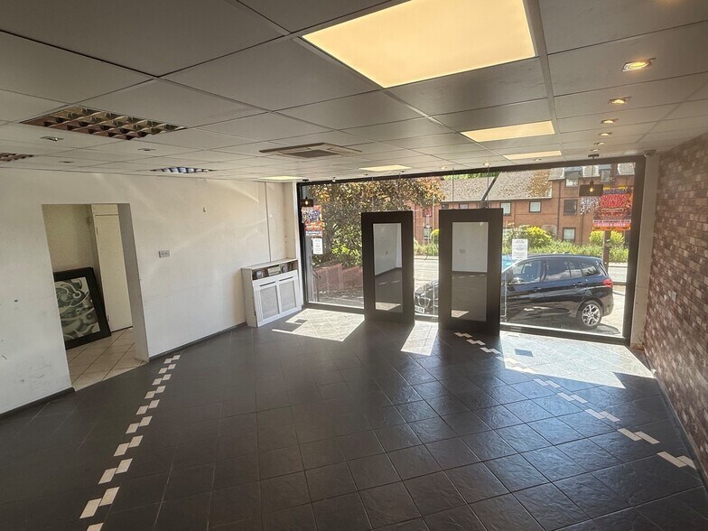 915 London Rd, High Wycombe à louer - Photo du bâtiment - Image 3 de 4