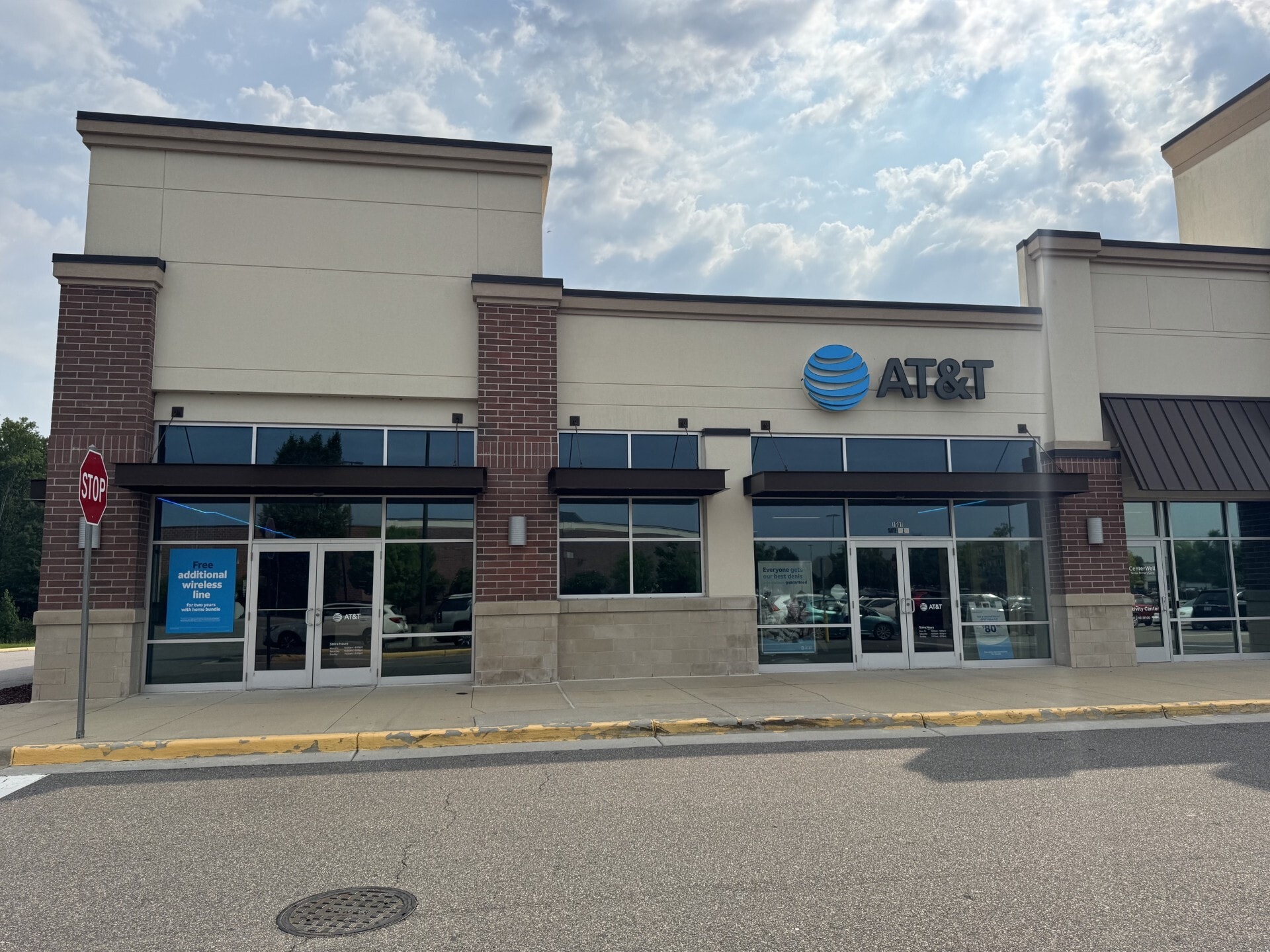 1501 Sentinel Dr, Chesapeake, VA for lease Interior Photo- Image 1 of 11