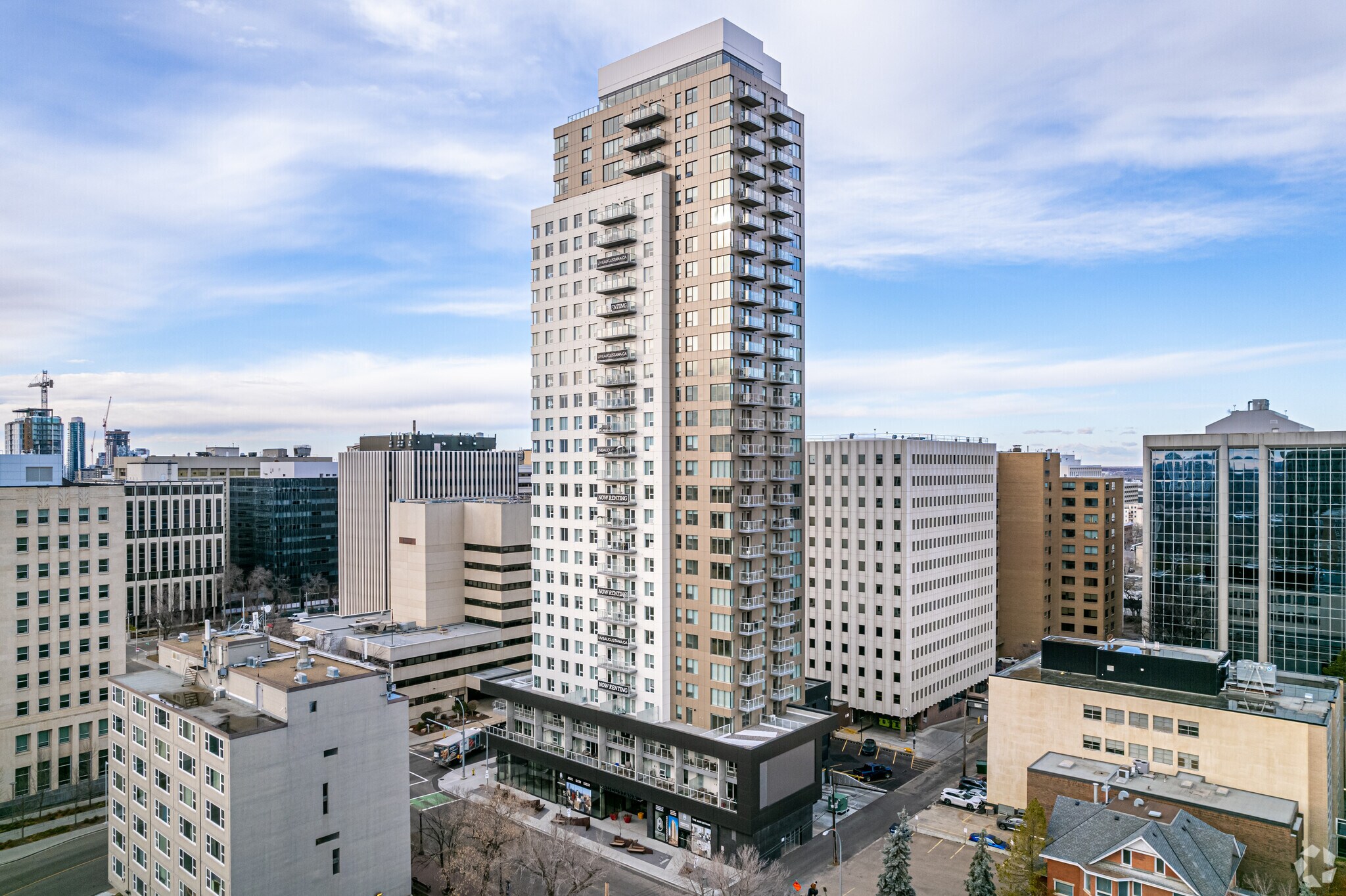 10620 99 Av NW, Edmonton, AB à vendre Photo du bâtiment- Image 1 de 1