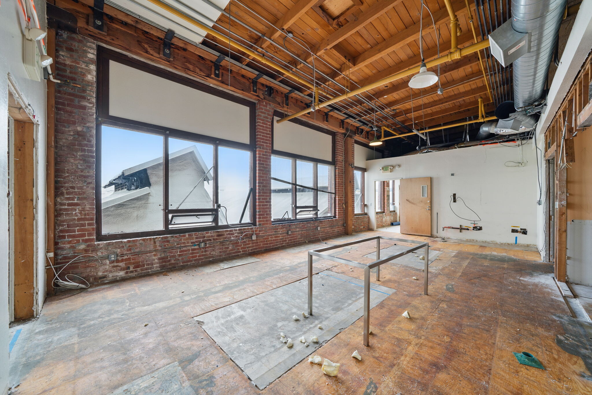 2130-2220 Livingston St, Oakland, CA for lease Interior Photo- Image 1 of 27