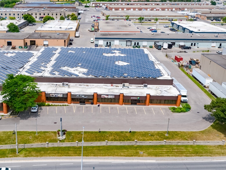 563 Queensway, Mississauga, ON for lease - Building Photo - Image 3 of 6