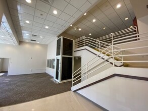 701 Maple St, Peshtigo, WI for sale Interior Photo- Image 1 of 8