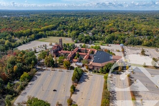 More details for 20000 W 9 Mile Rd, Southfield, MI - Specialty for Sale