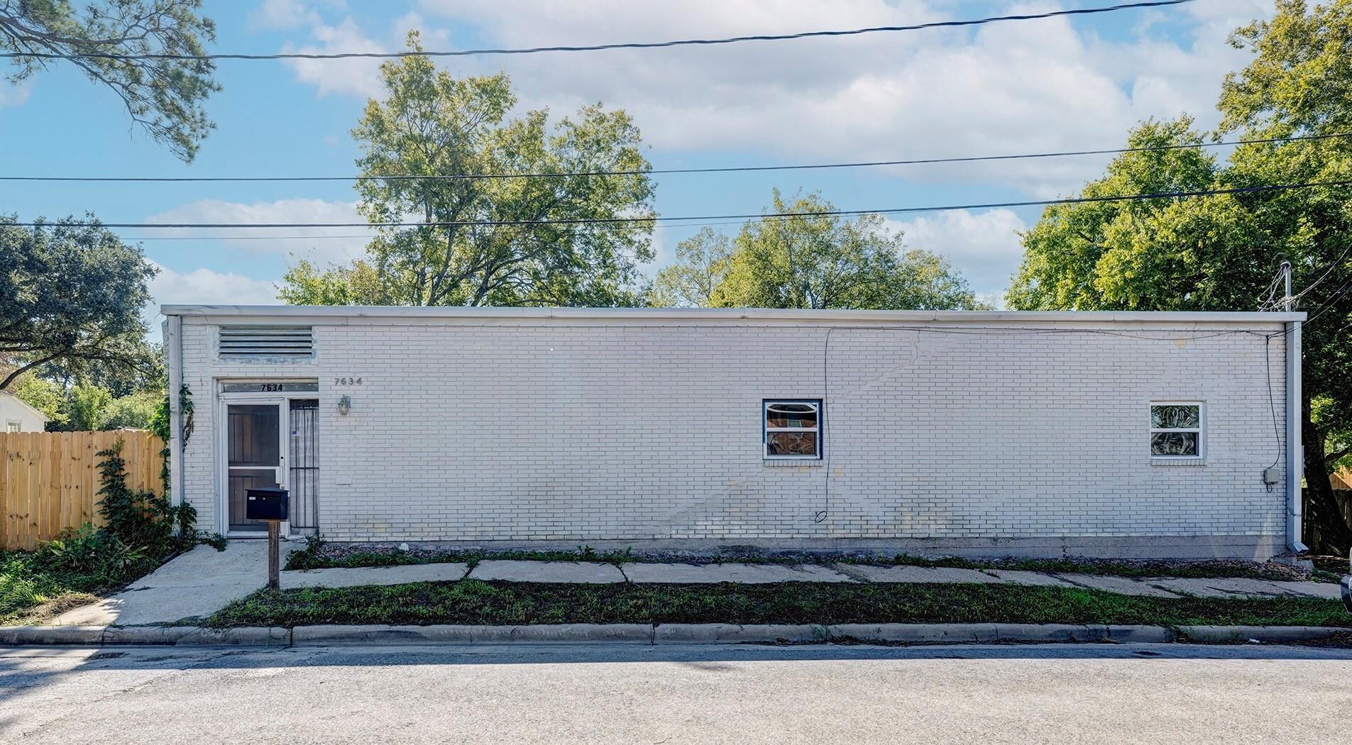 7634 Broadview Dr, Houston, TX for sale Primary Photo- Image 1 of 1