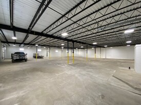 Flex Warehouse Facility - Entrepôt