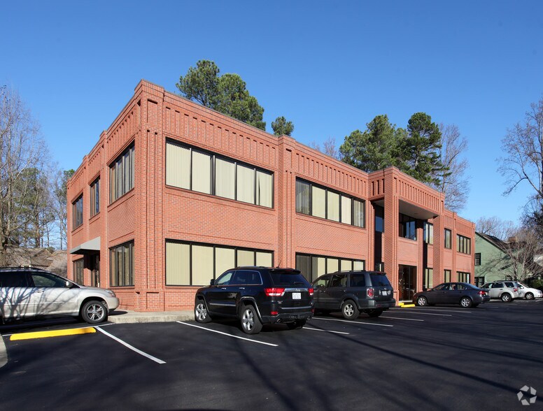 3713 Benson Dr, Raleigh, NC à louer - Photo du bâtiment - Image 2 de 4