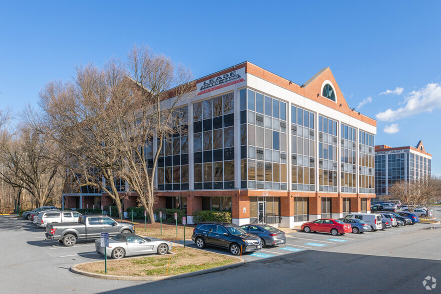 6801 Kenilworth Ave, Riverdale, MD à louer - Photo du bâtiment - Image 2 de 5