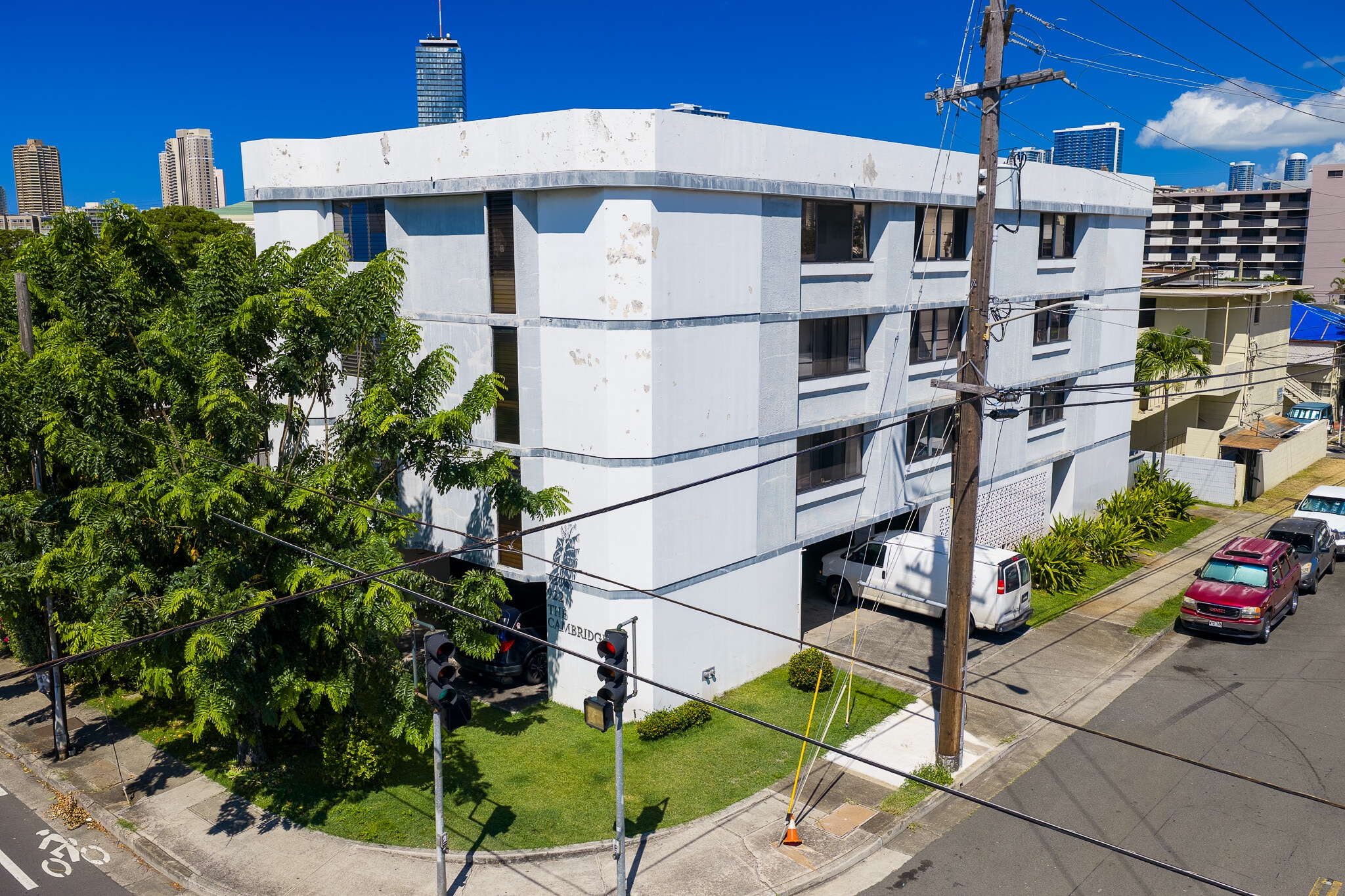 922 Mccully St, Honolulu, HI for sale Building Photo- Image 1 of 27