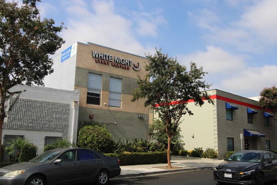 429 S Flower St, Burbank, CA à louer - Photo du bâtiment - Image 2 de 10