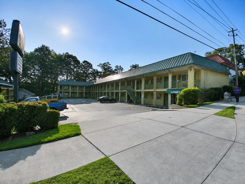 917 Church St, Decatur, GA for sale - Building Photo - Image 2 of 6