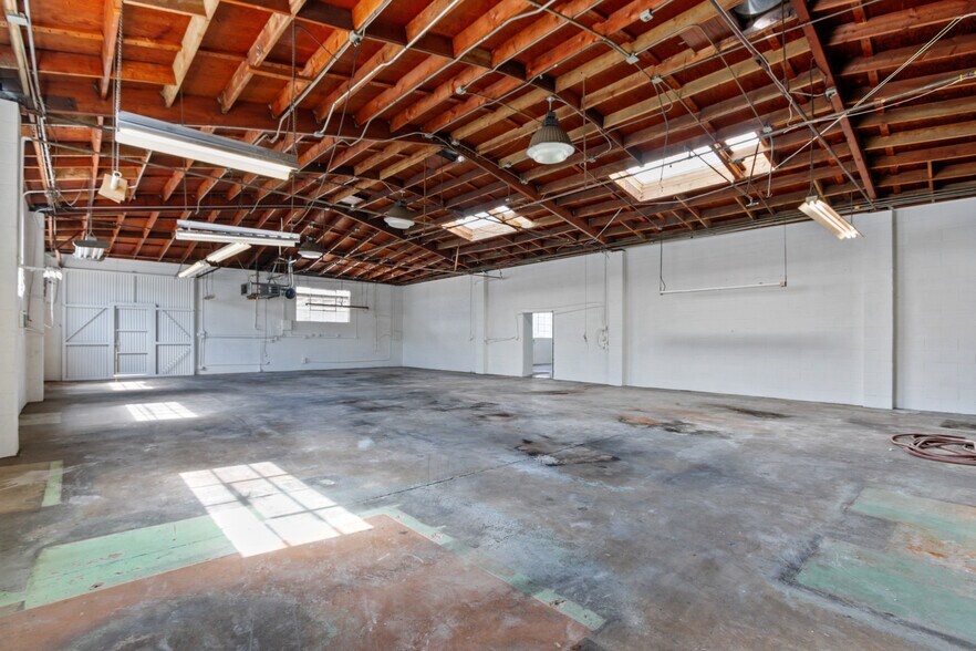 11592 Anabel, Garden Grove, CA à vendre - Photo du bâtiment - Image 2 de 38