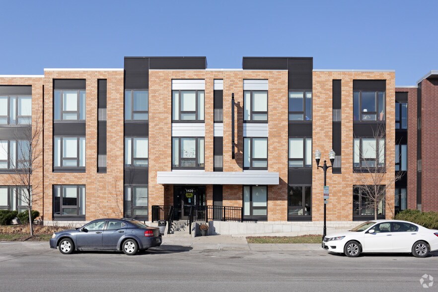 1420 N Harrison St, Davenport, IA for lease - Building Photo - Image 3 of 11