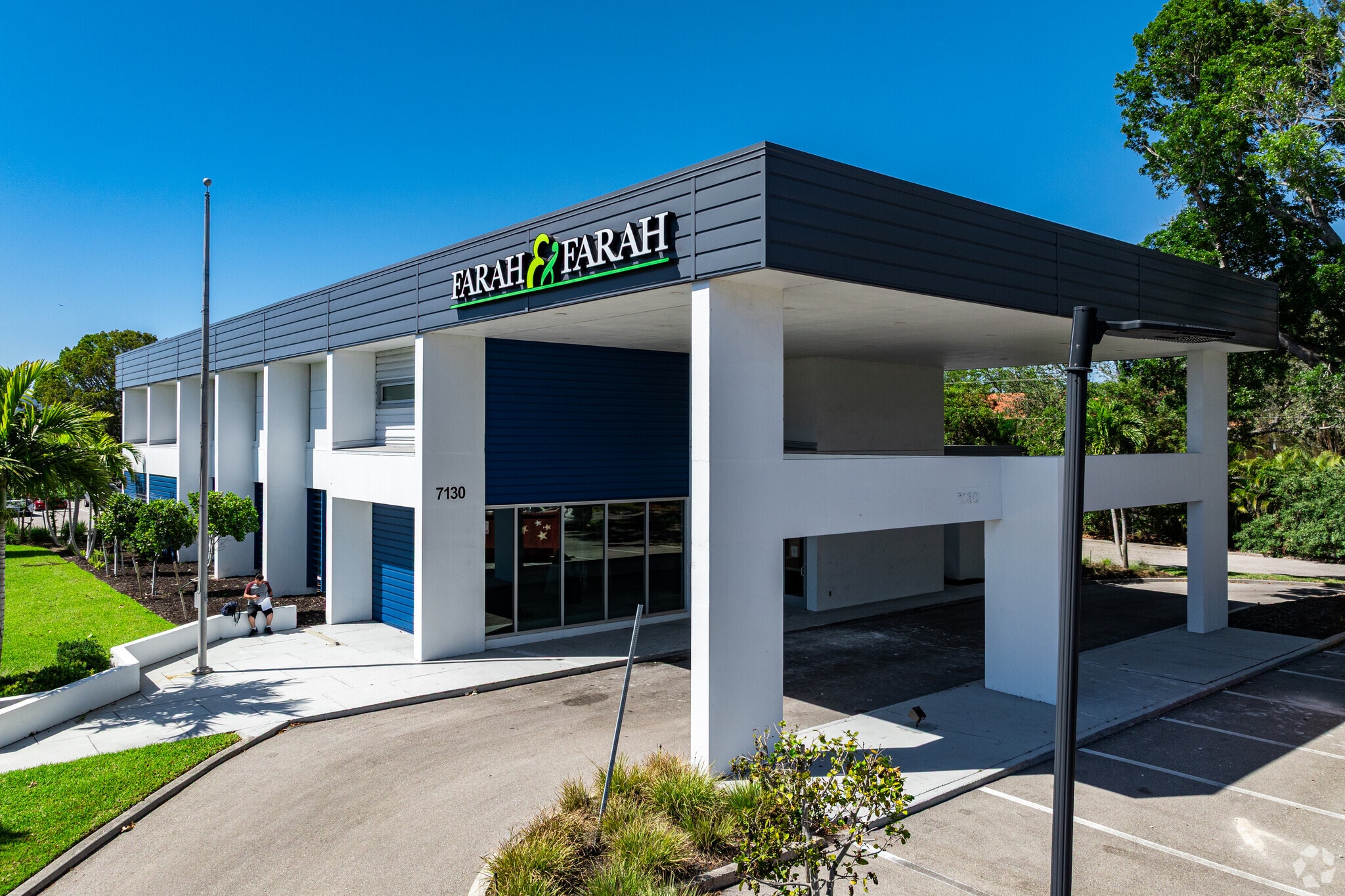 7130 College Pky, Fort Myers, FL for lease Primary Photo- Image 1 of 5