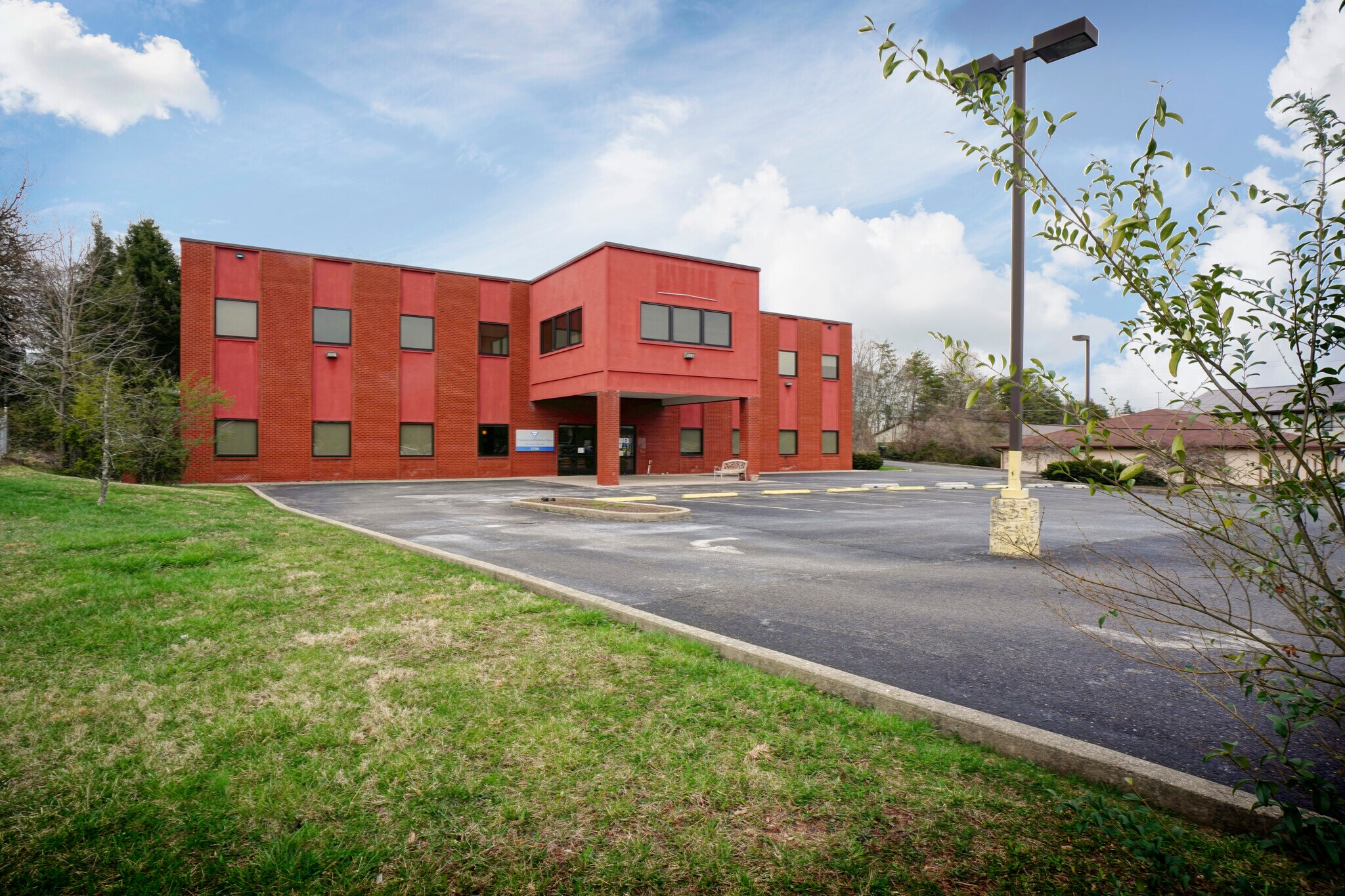 3768 Teays Valley Rd, Hurricane, WV for sale Building Photo- Image 1 of 1