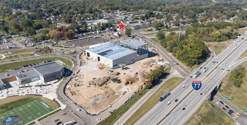 2700 Fulton Dr, Canton, OH for lease - Building Photo - Image 2 of 3