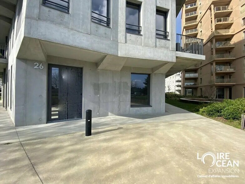 Commerce de détail dans Nantes à vendre - Photo du bâtiment - Image 2 de 8