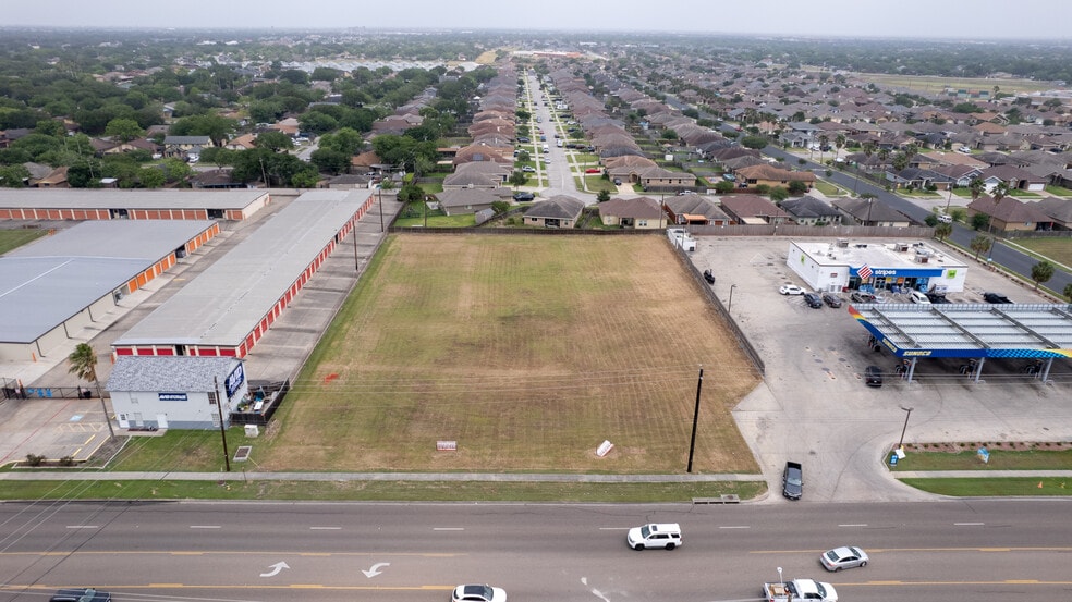 6802 Weber Rd, Corpus Christi, TX for lease - Building Photo - Image 1 of 11