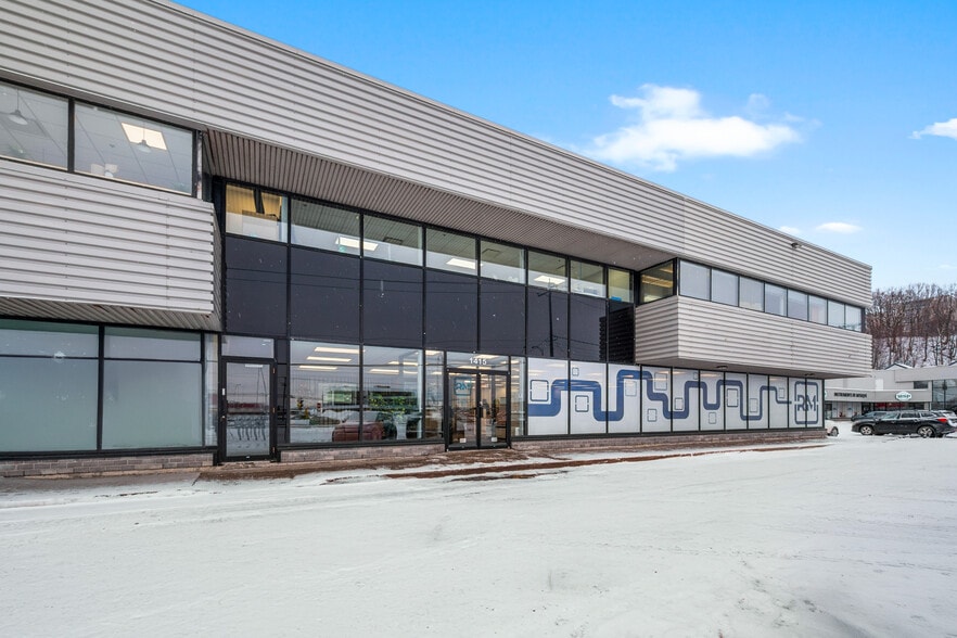 1415 St Frank-Carrel, Québec, QC à louer - Photo principale - Image 1 de 5