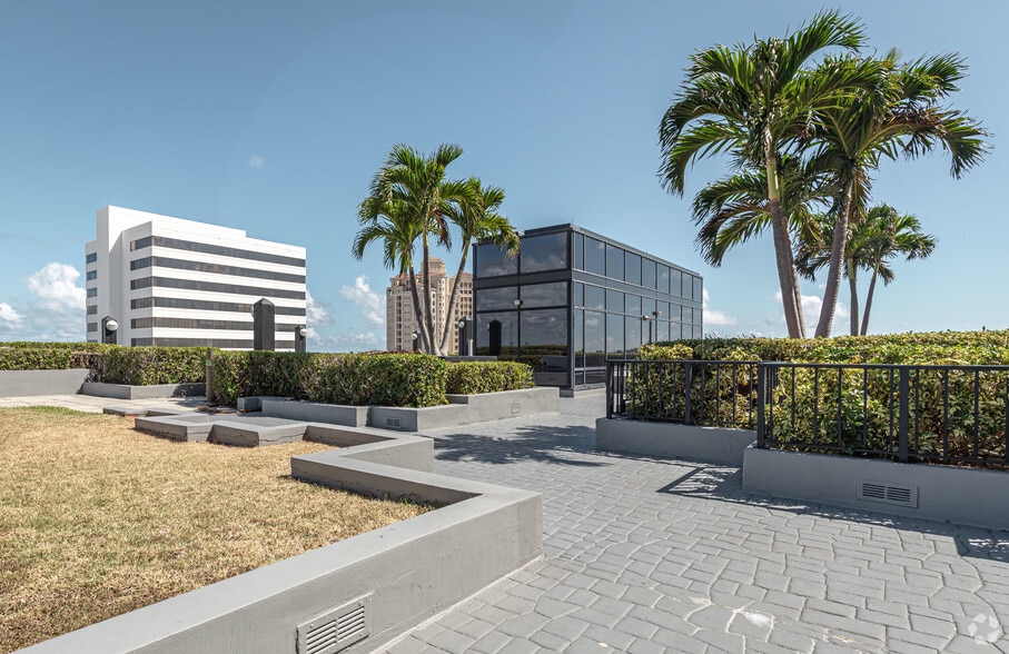 515 N flagler Dr, West Palm Beach, FL for lease - Building Photo - Image 2 of 14