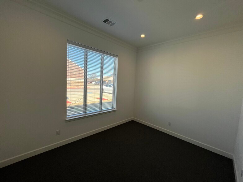 400 Stonebrook Pky, Frisco, TX à louer - Photo intérieure - Image 2 de 12