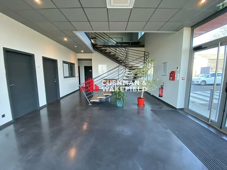 Flex dans Colomiers à louer - Hall d’entrée - Image 3 de 14