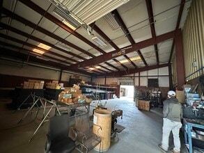 514 Palmetto Dr, Simpsonville, SC for lease Interior Photo- Image 2 of 9