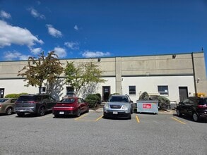 74-124 Cummings Park, Woburn, MA for lease Building Photo- Image 1 of 6