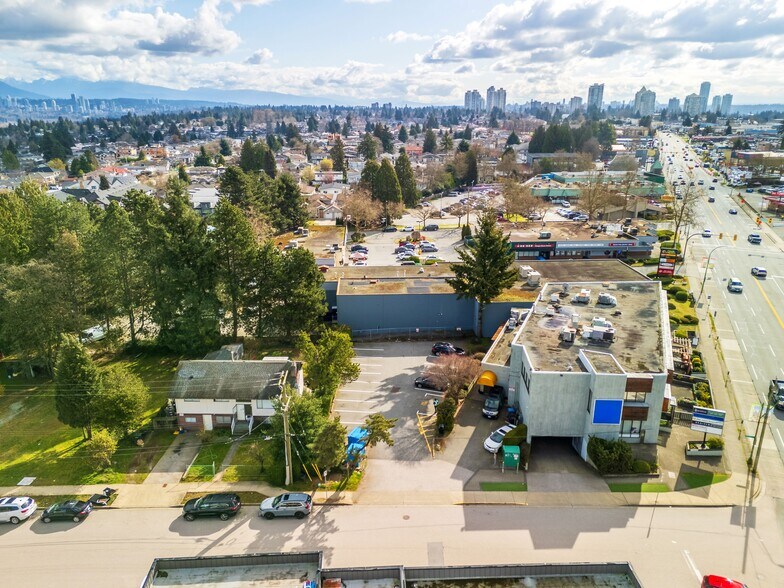 5501 Kingsway, Burnaby, BC à vendre - Photo du bâtiment - Image 2 de 4