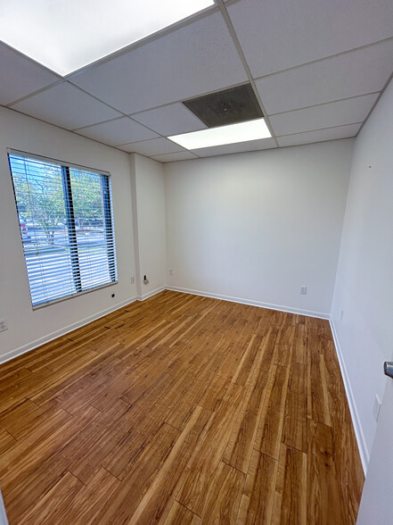 3151A Midtown Park S, Mobile, AL for lease - Building Photo - Image 2 of 12