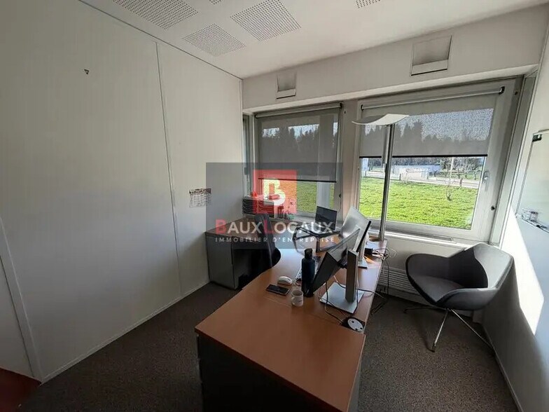 Office in Avignon for lease - Interior Photo - Image 3 of 12